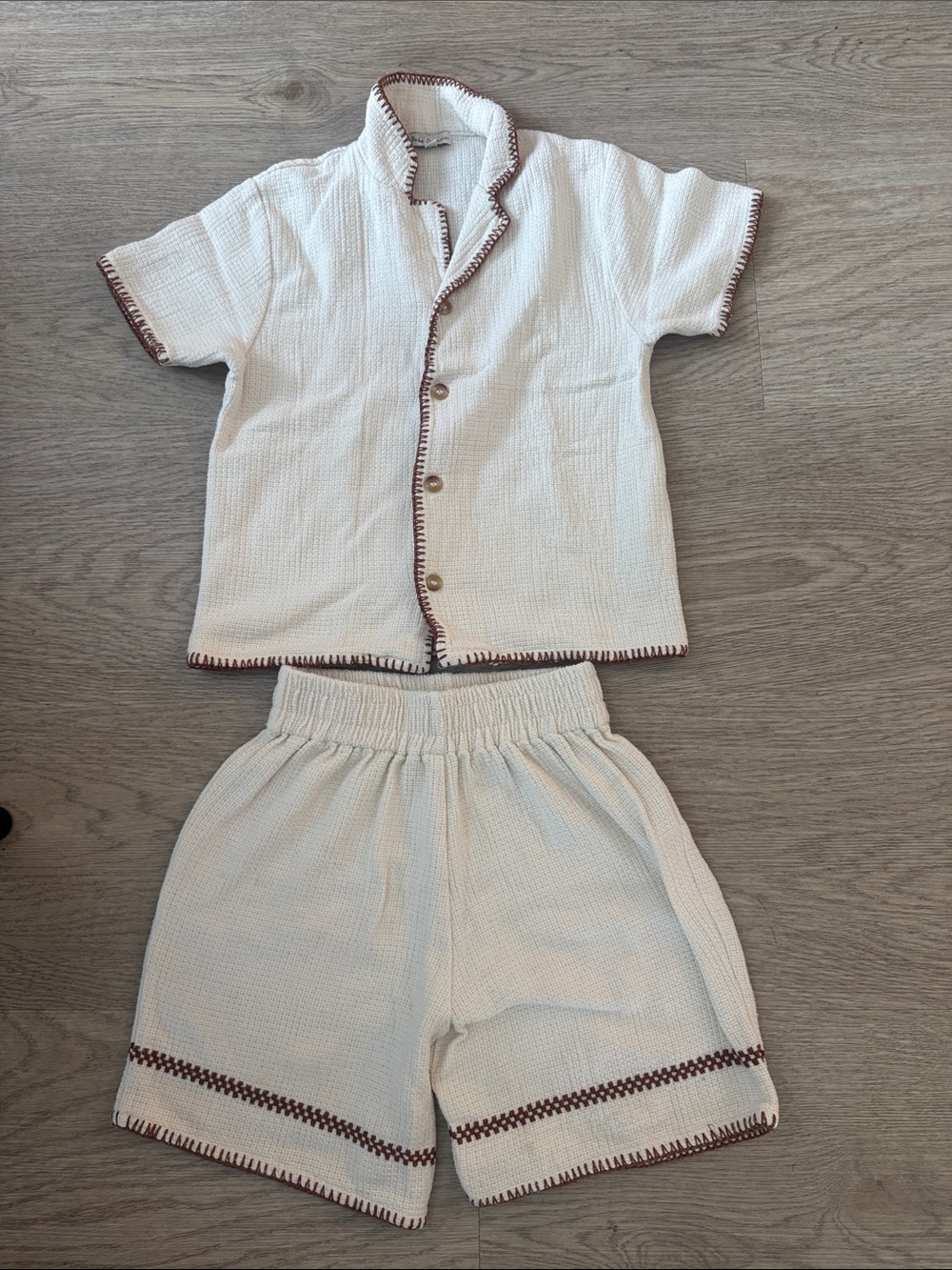 Bebe Organic Luka Simple Shirt with matching shorts